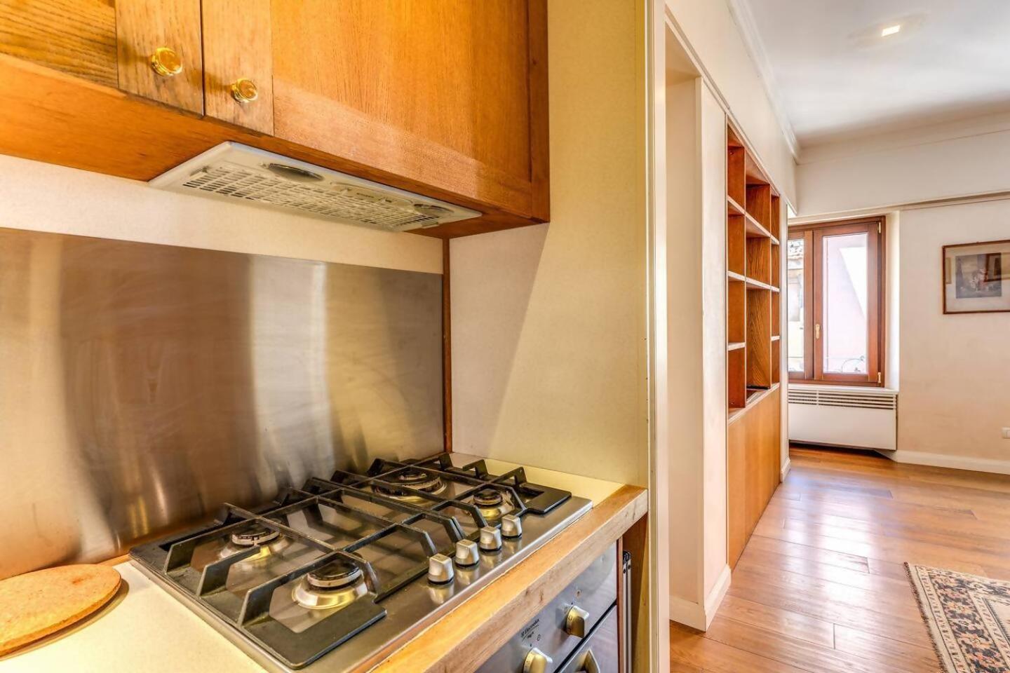 Flat In The Heart Of Vaticancity Apartment
